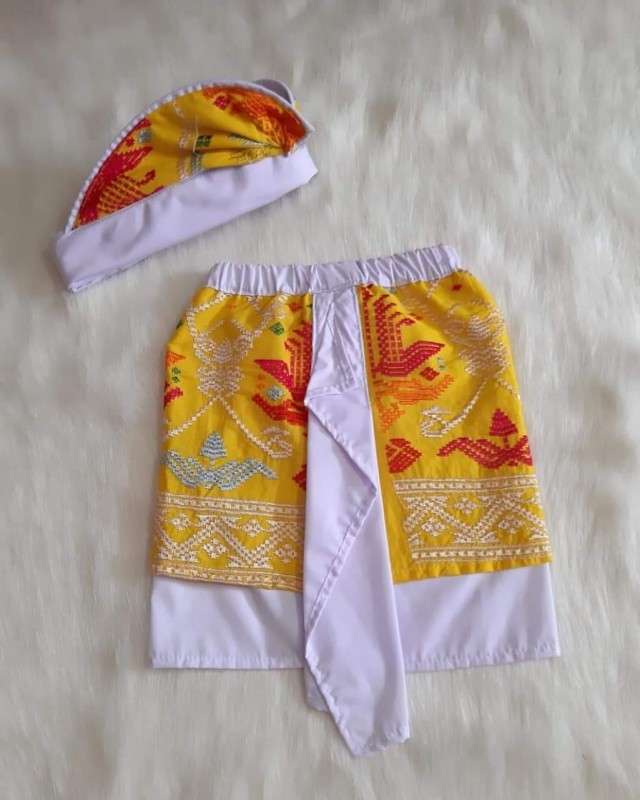 Kamen Jadi Anak Laki-Laki