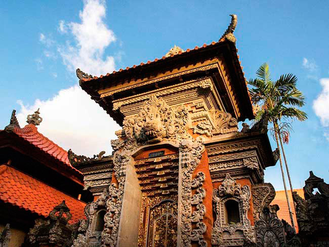 Angkul Angkul Rumah Style Bali