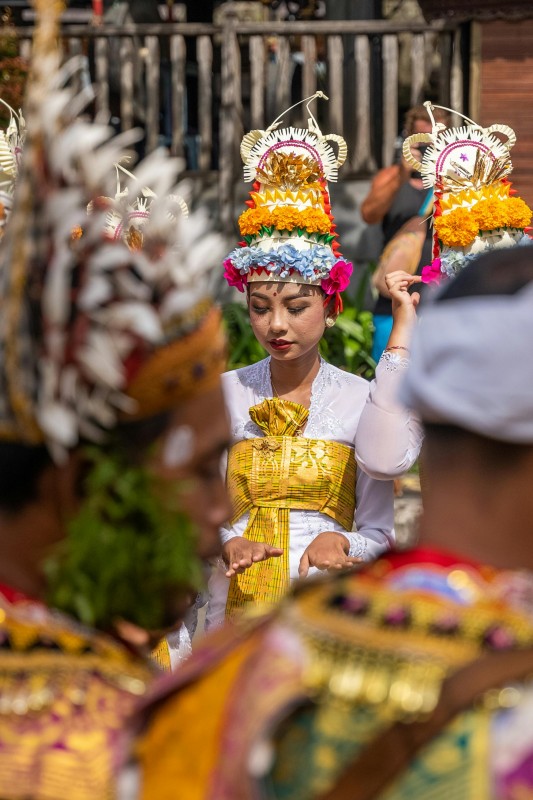 persiapan Menari Rejang Dewa